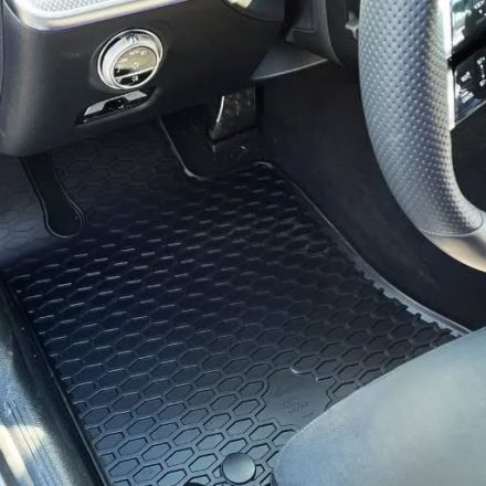 GUZU custom-fit rubber mats